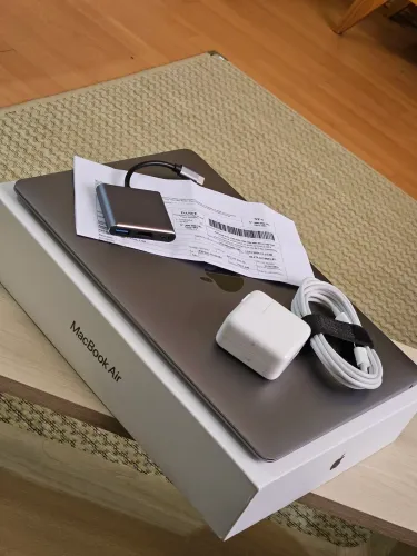 Macbook M1 256gb 8Gb (Defeito)