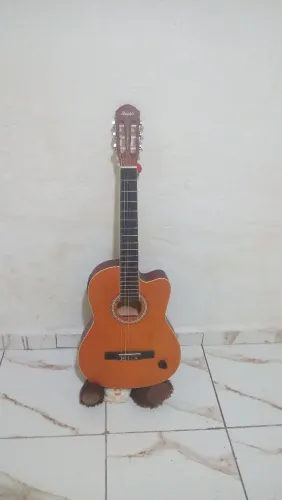 Violão eletroacústico