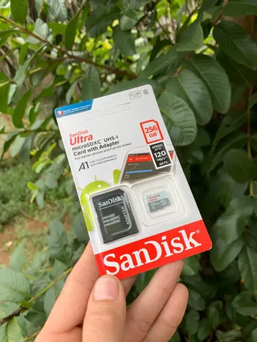 Cartão de Memória SanDisk Ultra microSD de 256GB com Adaptador