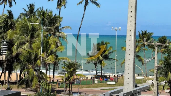 90m² Primeira quadra mar de Jatiuca