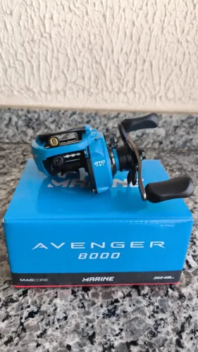 Carretilha de pesca avenger 8000 lado esquerdo