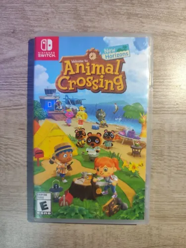 Jogo Animal Crossing Nintendo Switch aberto na caixa