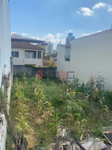 Vende-se terreno limpo a venda na Pompéia, com 213m²