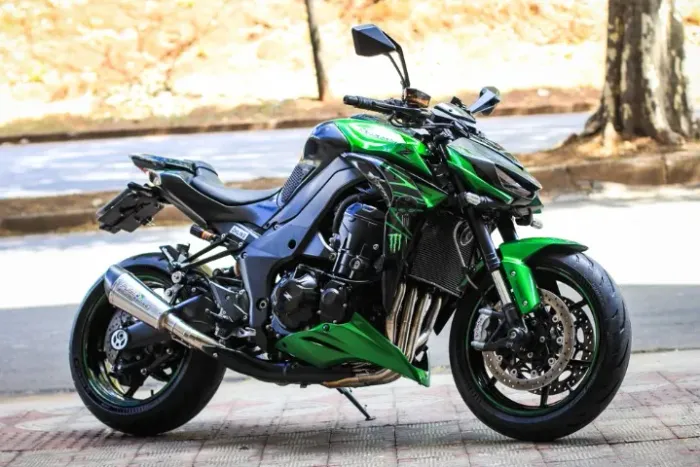 Kawasaki Z1000R - 2022