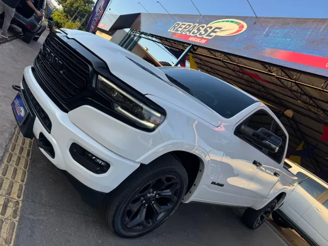 Ram 1500 Limited Night Edition 5.7 4X4 Aut. 2024