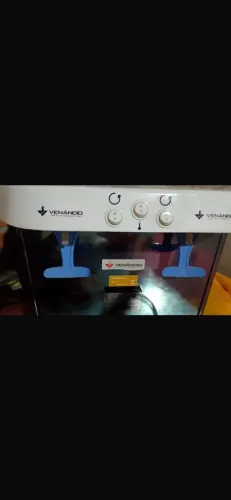 Vende-se Refresqueira