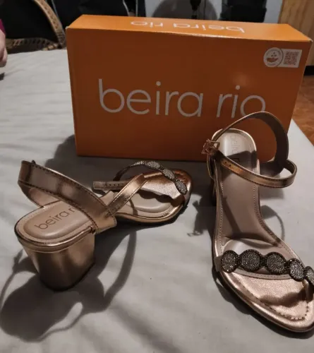 Sandália Beira Rio 37 rosé nova
