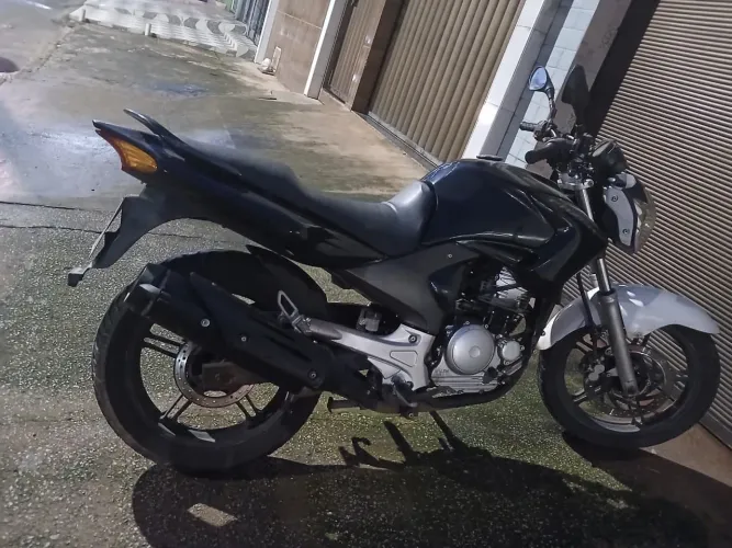 Fazer 250 2009 quitada