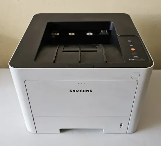 Super Impressora laser monocromática m3325dn muito nova, revisada e com Toner novo!