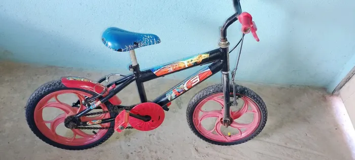 Bicicleta pequena 
