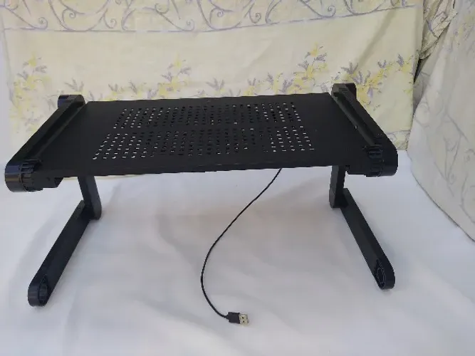 Mesa/Suporte Articulado/Ajustável para Notebook com Cooler