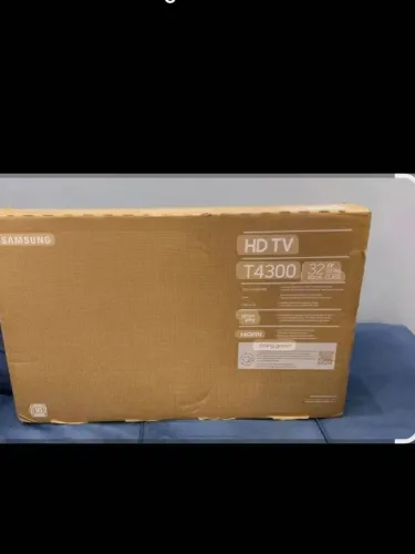 Vendo uma tv Samsung 32 polegadas na caixa 600