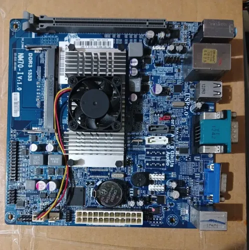 Placa-mãe ECS NM70-I com Celeron 1007U com defeito 