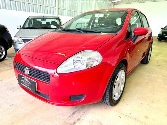 Fiat Punto Attractive 1.4 Fire Flex 8V 5P 2011
