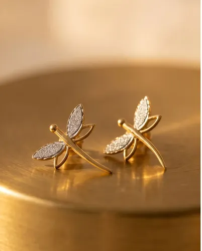 Brinco libélula ouro 18k