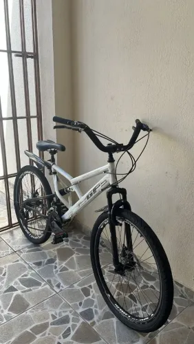 Bicicleta a venda