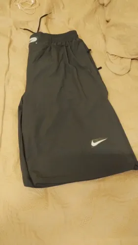 Calção da Nike , numeração extraG novinho estou vendendo porque ficou grande em mim