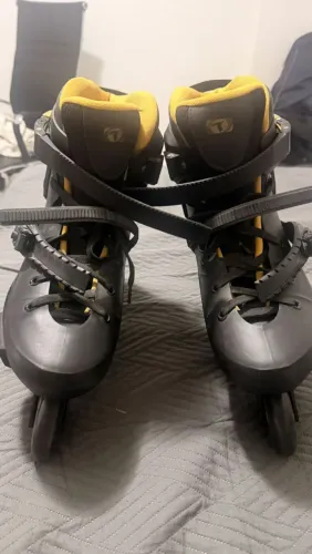 Patins Revolt Turbo Black Gold - 80mm ABEC-9 Cromo