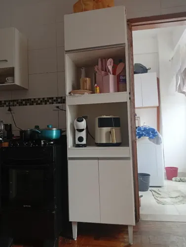 Vendo armário suspenso e torre quente