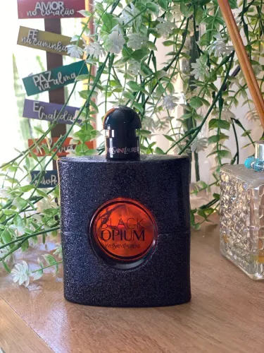 Perfume Black Opium 