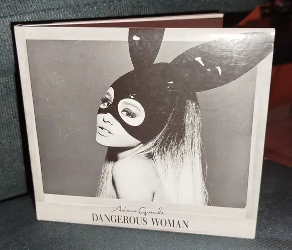 Cd Ariana Grande Dangerous woman