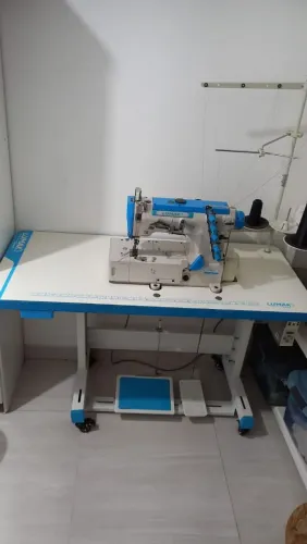 Vendo máquina de costura cobertura