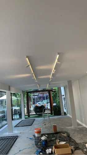 Pedreiro ,pintor ,eletricista ,gesseiro ,empreiteiro 
