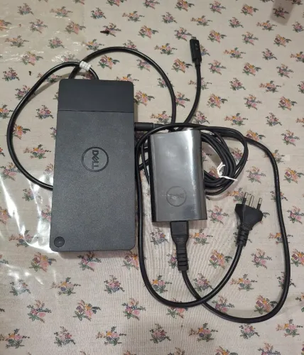 Dock Station Dell WD 19, USB e carregador 65W AC Adapter