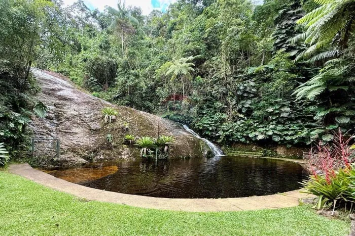 Sítio à venda no Vale Florido, Petrópolis/RJ