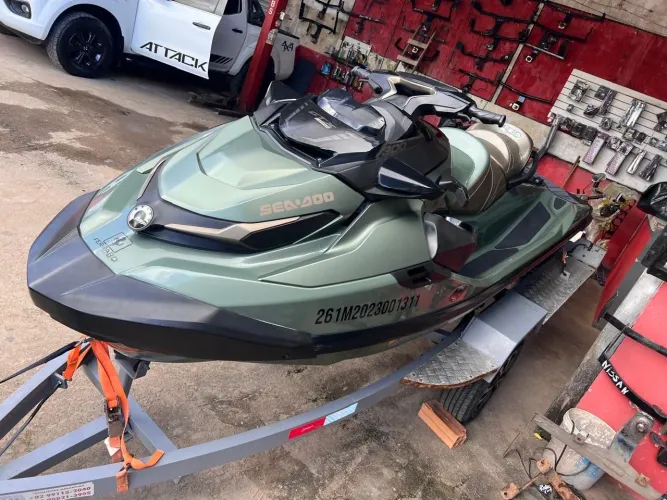 Jet Ski GTX Limited