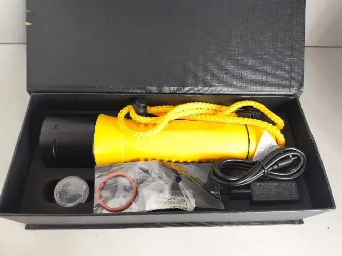 LT180 Lanterna De Mergulho F9 Inton 1200 Lumens 300mts Alcance Amarelo-Branca