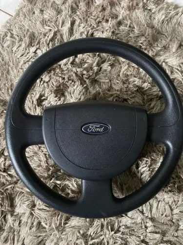 volante Ford