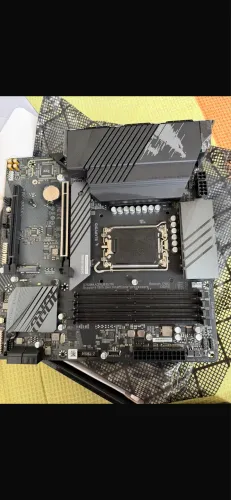 B760m aorus elite ddr5 Intel 