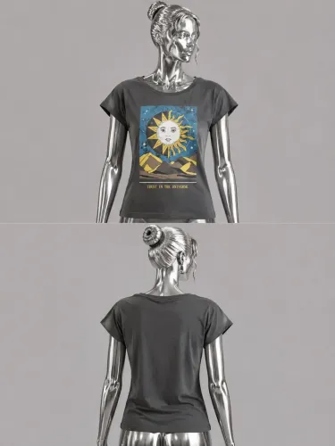 Camiseta com estampa Sol Cinza Tam M (USADA)