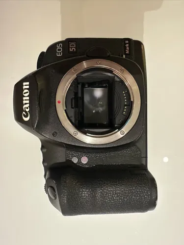 Canon 5D Mark II 104 mil clicks em otimo estado