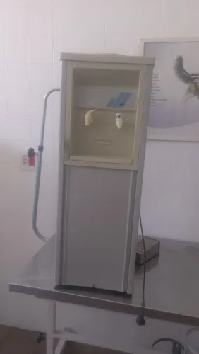 Bebedouro de água geladissimo
