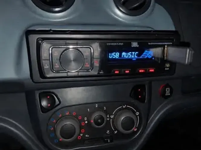 Som automotivo JBL-Conexões : USB-Bluetooth-Cartão SD-Auxiliar!?