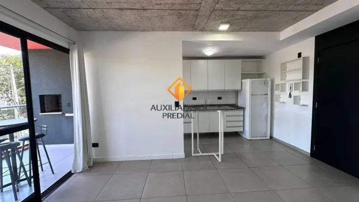 APARTAMENTO 2 QUARTOS SEMI MOBILIADO PROXIMO A PUCPR - REBOUÇAS- CURITIBA
