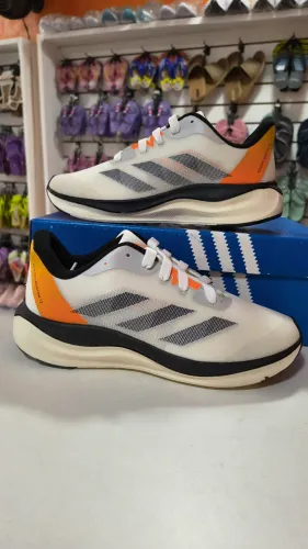 Tênis Adidas adizero Boston 12