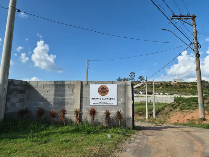 Sua chácara a 20min do centro de Jacareí 