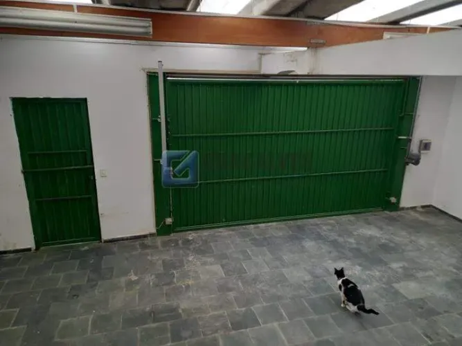 Casa 1 suíte + 1 quarto com quintal e 4 vagas em Vila Euclides, São Bernardo do Campo