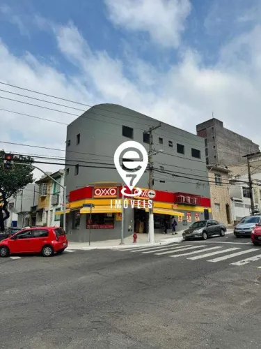 Prédio de esquina à venda, 1 loja, 5 studios, 108 m², no Ipiranga, São Paulo.