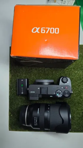 Câmera Sony 6700 nova
