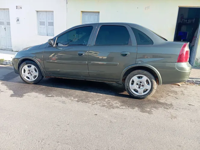 Chevrolet Corsa Sed. Premium 1.4 8V Econoflex 4P 2011