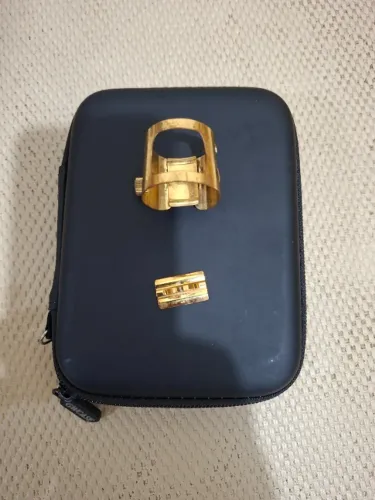 Vendo/ troco pela de sax soprano Abraçadeira Vandoren Paris original Sax tenor Modelo Opti