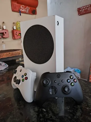 XBOX SERIES S 512GB + 2 CONTROLES ORIGINAIS