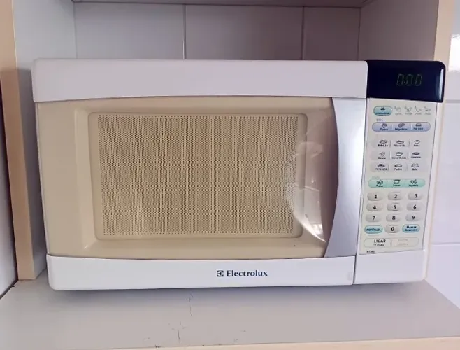 Microondas ELECTROLUX 28L