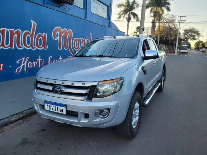 Ford Ranger XLS 2.5 16V 4X2 CD Flex 2013