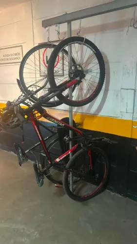 Bicicleta Specialized Rockhopper aro 29 usada