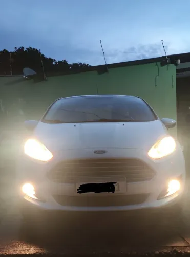 Ford Fiesta Sedan 1.6 16V Flex Aut. 2014